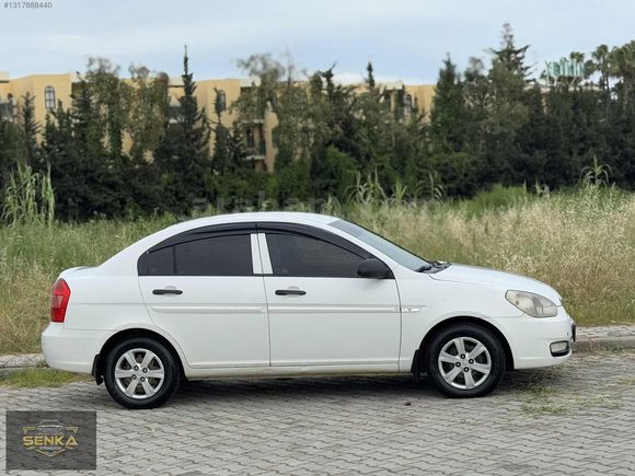 BAKIMLI TEMİZ HYUNDAİ ACCENT ERA