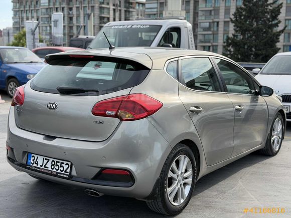 UCARS GRUP 2013 KIA CEED DİZEL OTOMATİK DEĞİŞENSİZ BAKIMLI