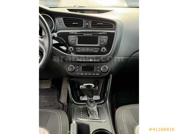 UCARS GRUP 2013 KIA CEED DİZEL OTOMATİK DEĞİŞENSİZ BAKIMLI