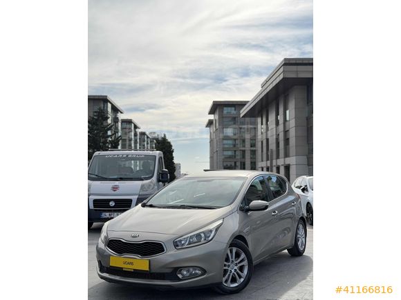 UCARS GRUP 2013 KIA CEED DİZEL OTOMATİK DEĞİŞENSİZ BAKIMLI