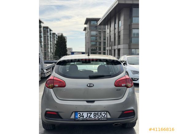 UCARS GRUP 2013 KIA CEED DİZEL OTOMATİK DEĞİŞENSİZ BAKIMLI