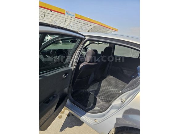 Sahibinden Renault Megane 1.6 Dynamique 2004 Model