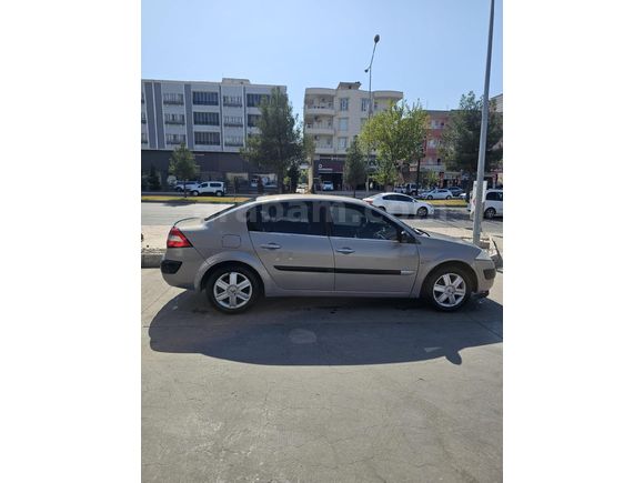 Sahibinden Renault Megane 1.6 Dynamique 2004 Model