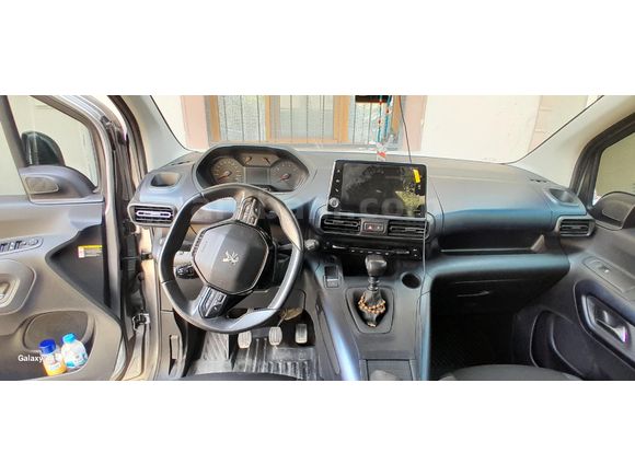 Sahibinden Peugeot rifter 1.5 BlueHDI Comfort 2022 Model
