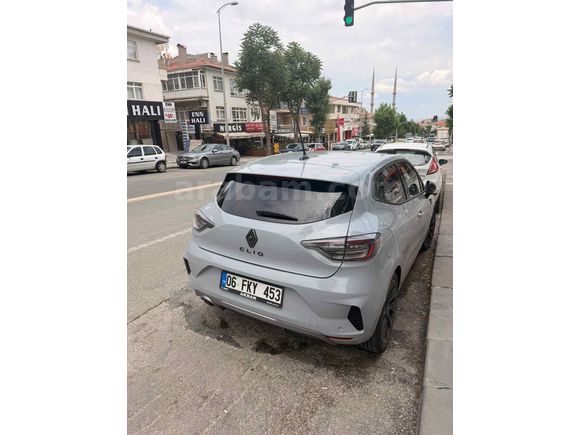 Galeriden Renault Clio 1.0 TCe Techno Esprit Alpine 2025 Model Ankara
