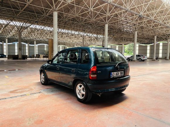 Galeriden Opel Corsa 1.4 GLS 1998 Model Kütahya