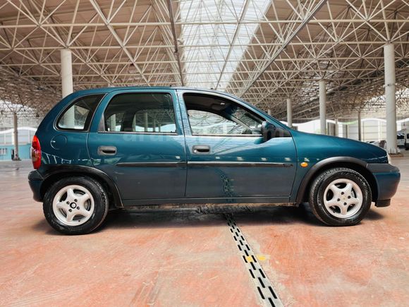 Galeriden Opel Corsa 1.4 GLS 1998 Model Kütahya