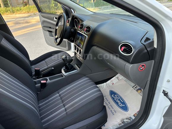 DEĞİŞENSİZ + HATASIZ + ÇİZİKSİZ + FORD FOCUS