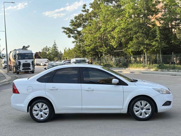 DEĞİŞENSİZ + HATASIZ + ÇİZİKSİZ + FORD FOCUS