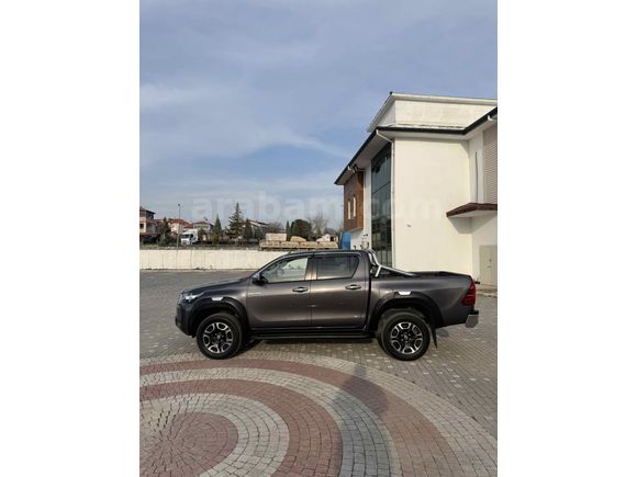 Toyota Hilux 2023