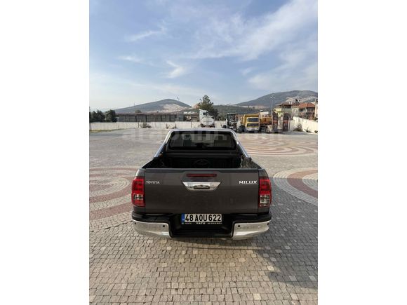 Toyota Hilux 2023