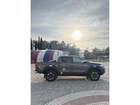 Toyota Hilux 2023
