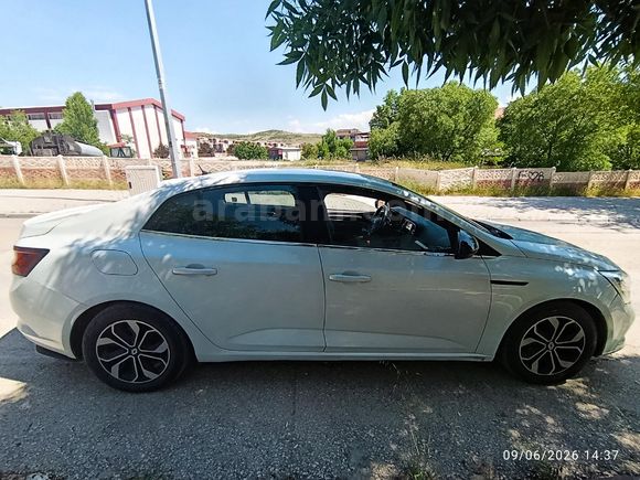 Sahibinden temiz Renault Megane 1.6 Joy 2017 Model