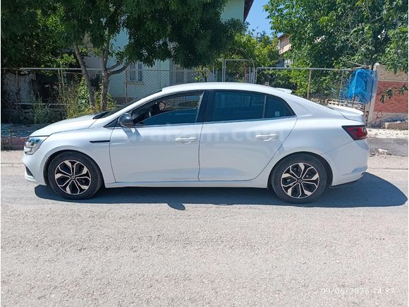 Sahibinden temiz Renault Megane 1.6 Joy 2017 Model