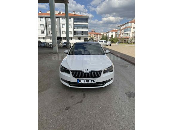 Sahibinden Skoda SuperB 1.6 TDI Style 2018 Model Cam Tavan 