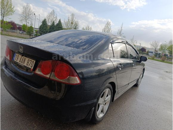Sahibinden Honda Civic 1.6i VTEC Dream 2007 Model