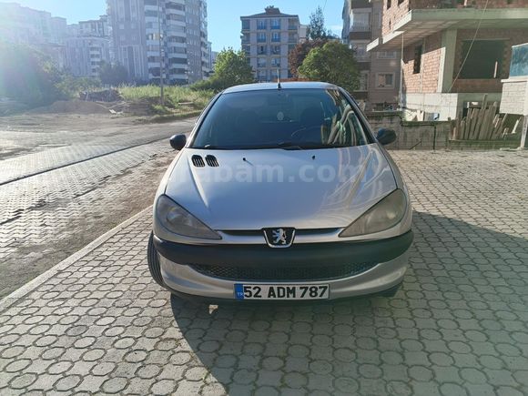 Sahibinden Peugeot 206 1.4 XR 2000 Model