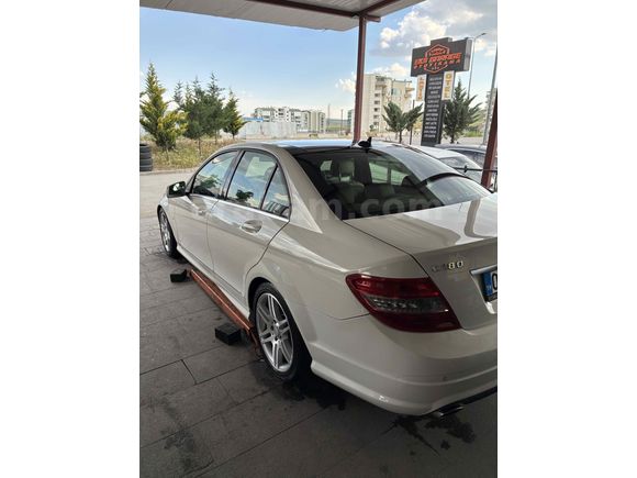 Sahibinden Mercedes - Benz C 180 Kompressor BlueEfficiency AMG 2011 Model 