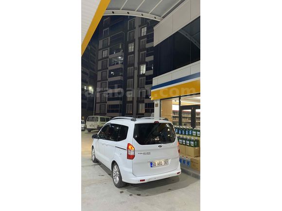 Sahibinden Ford Tourneo Courier 1.6 TDCi Titanium 2017 Model 