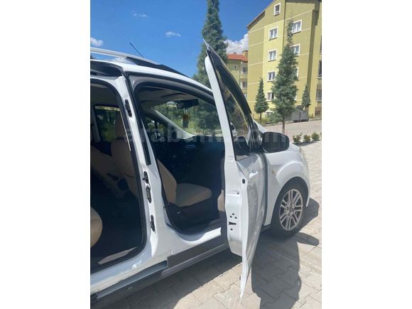 Sahibinden Ford Tourneo Courier 1.6 TDCi Titanium 2017 Model 