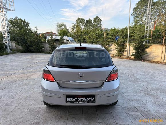 HATASIZZ BOYASIZZ 54.000 KM DE 2011 1.3 ASTRA