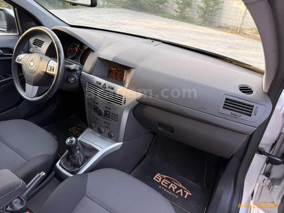 HATASIZZ BOYASIZZ 54.000 KM DE 2011 1.3 ASTRA
