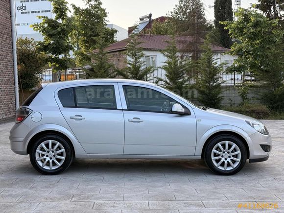 HATASIZZ BOYASIZZ 54.000 KM DE 2011 1.3 ASTRA