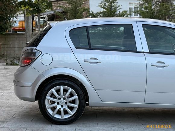 HATASIZZ BOYASIZZ 54.000 KM DE 2011 1.3 ASTRA