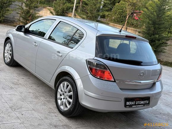 HATASIZZ BOYASIZZ 54.000 KM DE 2011 1.3 ASTRA