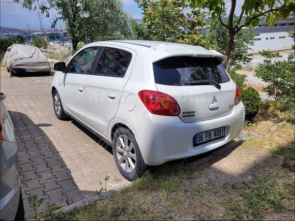 Sahibinden Mitsubishi Space Star 1.2 CVT 2014 Model 