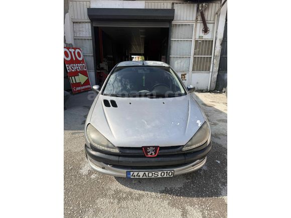 Sahibinden Peugeot 206 1.4 XR 2001 Model 