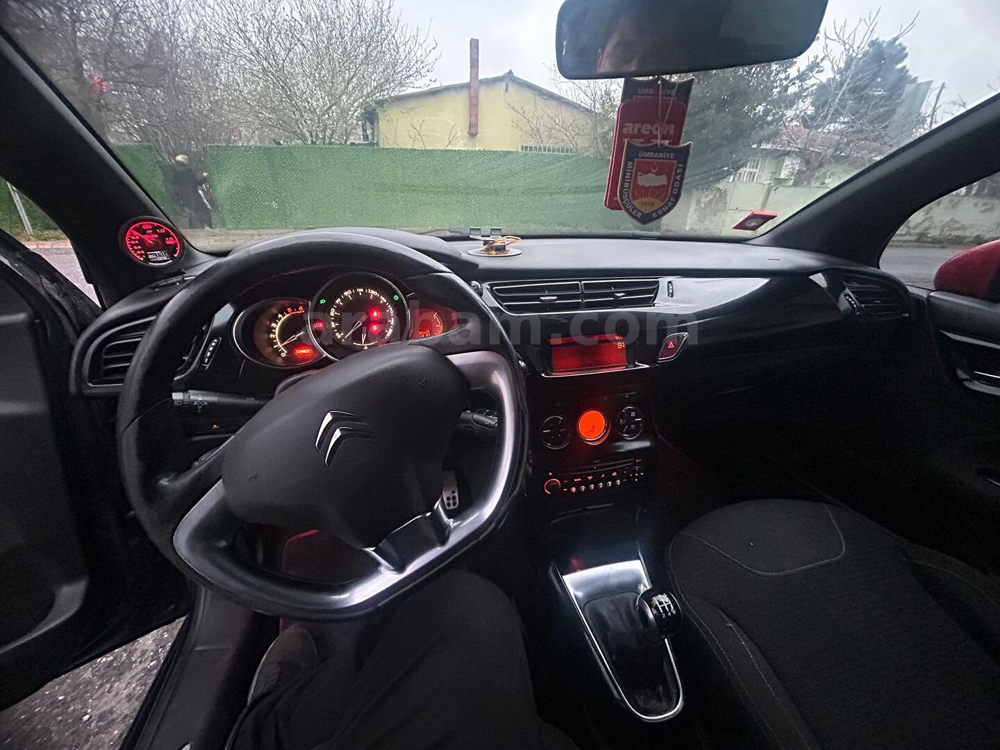 Sahibinden DS Automobiles DS3 1.6 e-HDi DStyle 2010 Model İstanbul 197.530 km Siyah 2
