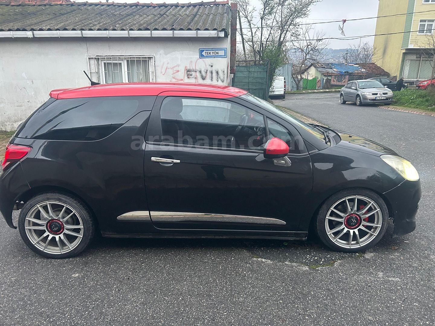 Sahibinden DS Automobiles DS3 1.6 e-HDi DStyle 2010 Model İstanbul 197.530 km Siyah 3