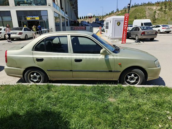 Sahibinden Hyundai Accent 1.5 GL 2001 Model