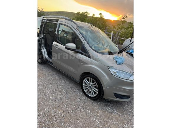 Sahibinden Ford Tourneo Courier 1.6 TDCi Titanium 2015 Model