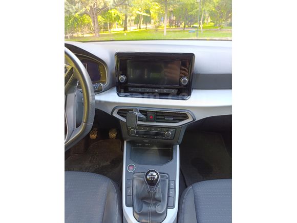 Sahibinden Seat Arona 1.0 EcoTSI Style Plus 2023 Model