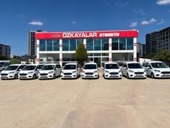 ÖZKAYALAR'DAN 2023 MODEL COURİER KOMBİ 1.5 TDCİ DELÜX 100 HP ADETLİ ARAÇLAR %20 FATURALI