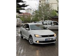 2.SAHİBİNDEN-DEĞİŞENSİZ-SINIF AİLE ARACI -JETTA