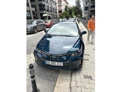 Sahibinden Toyota Corolla 1.8 Hybrid Dream 2023 Model