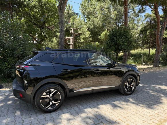 Sıfır Gibi Peugeot 2008 1.2 PureTech Allure 2025 Model 