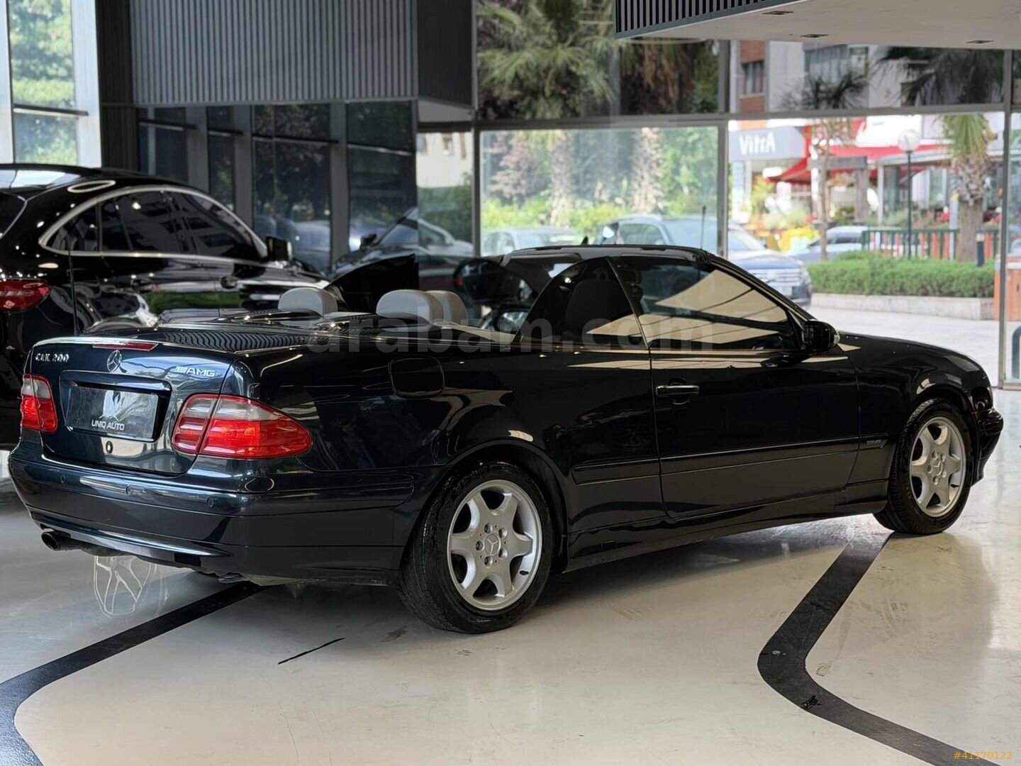 Galeriden Mercedes - Benz CLK 200 Kompressor Elegance 2000 Model İstanbul 147.000 km Lacivert 5