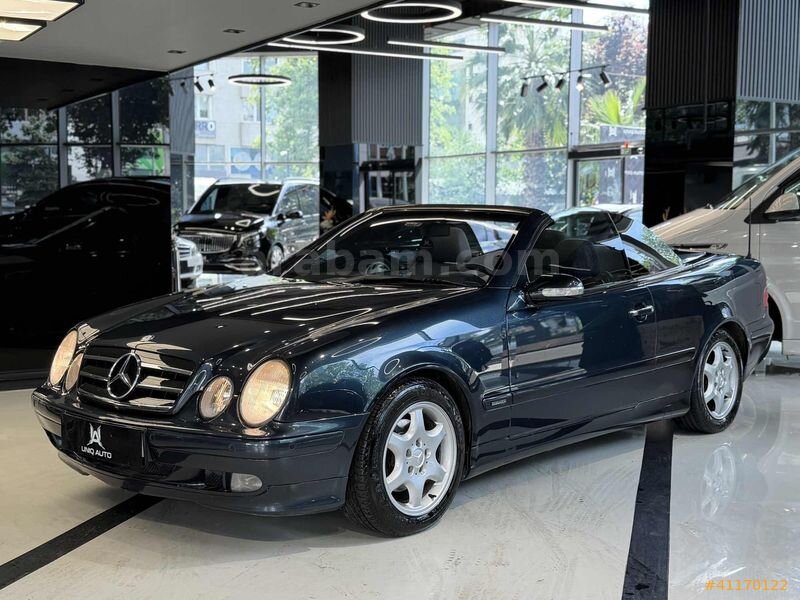 Galeriden Mercedes - Benz CLK 200 Kompressor Elegance 2000 Model İstanbul 147.000 km Lacivert