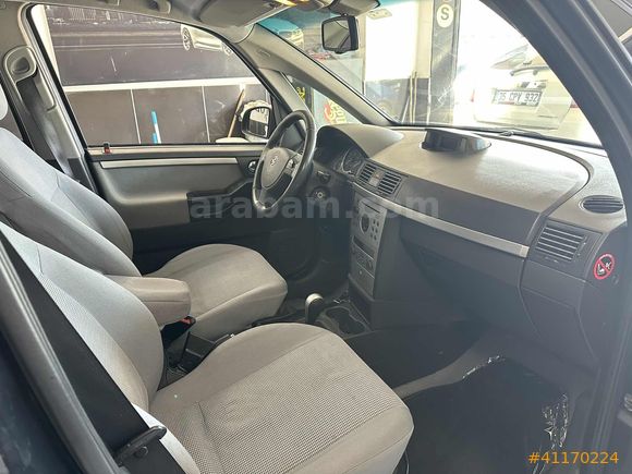 TERTEMİZ OTOMATİK VİTES AİLE ARACI ÇİFT SANRUF KLİMA