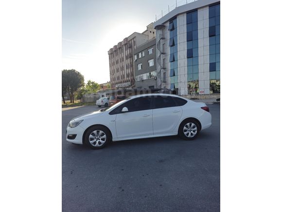 TEMİZ AİLE ARACI İHTİYAÇTAN SATILIK