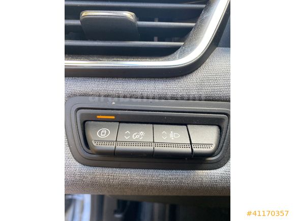 2025 RENAULT CLIO 1.0 TCE EVOLUTION GSR'2 GÜVENLİK PAKET