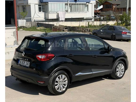 Sahibinden Renault Captur 1.5 dCi Touch 2013 Model  157.000 km Siyah