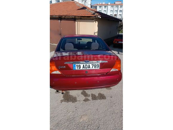 Sahibinden Ford Focus 1.6 Ghia 2001 Model Ankara