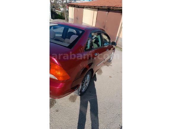 Sahibinden Ford Focus 1.6 Ghia 2001 Model Ankara