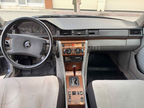 Galeriden Mercedes - Benz 200 E 1990 Model Konya
