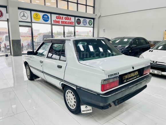 Galeriden Renault R 9 1.4 Broadway 1995 Model Afyonkarahisar